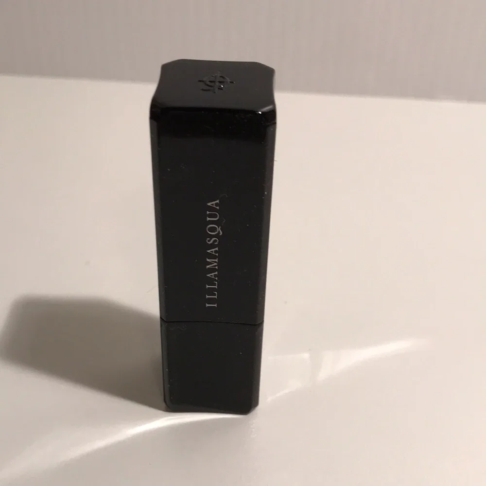 Illamasqua antimatter lipstick in solar NEW